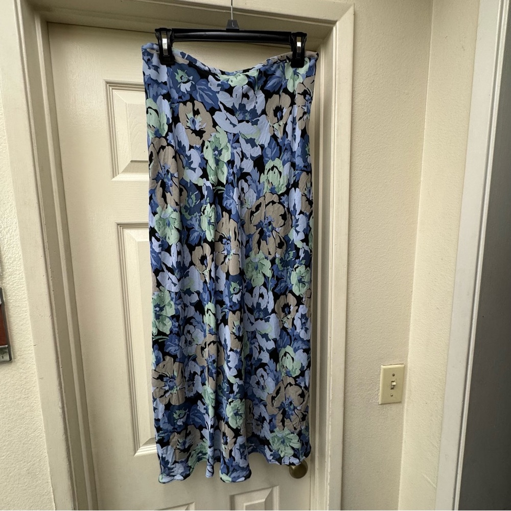 Casual Corner Floral Skirt